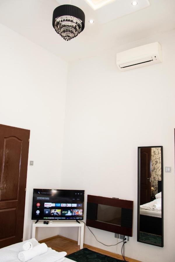 Andrassy Room Budapest Exteriör bild